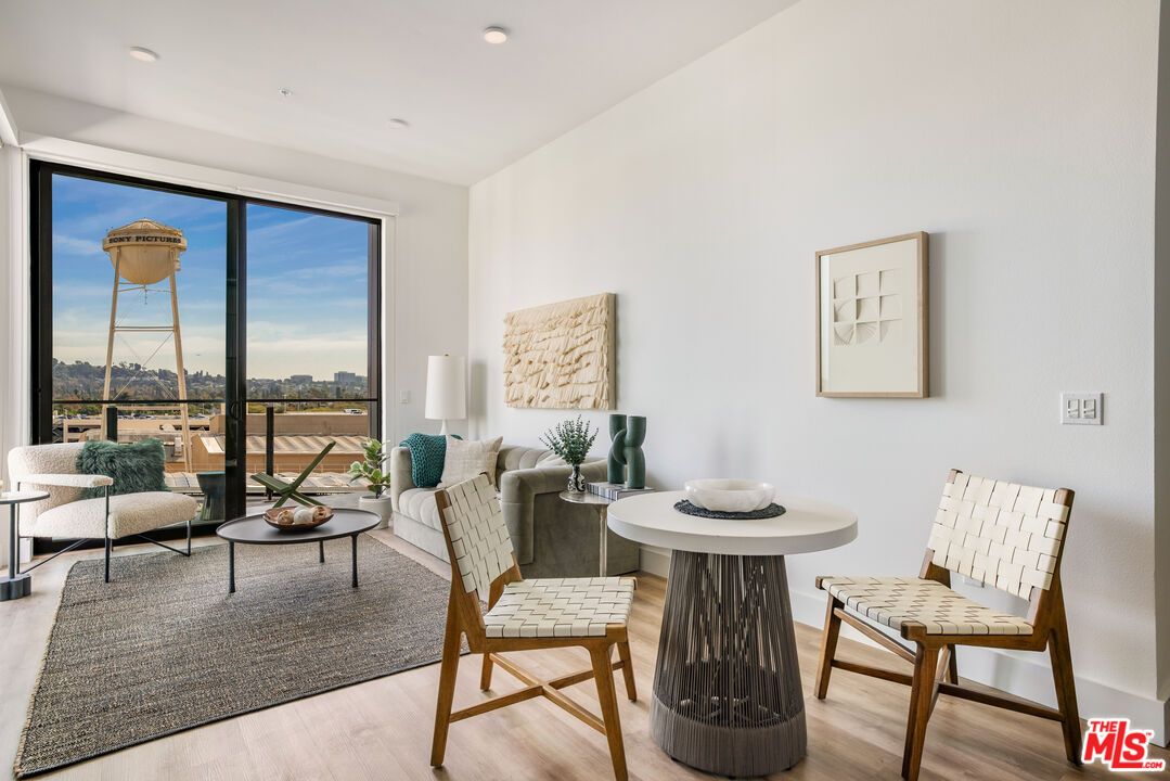 Dining room, Interior, Living room, Recessed Lighting, Wood Texture Flooring