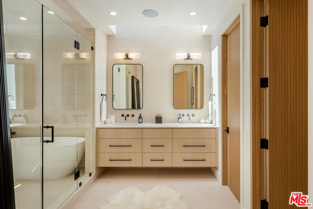 Bathroom, Dual Sink Vanities, Free Standing Baths, Glass Shower, Interior, Recessed Lighting