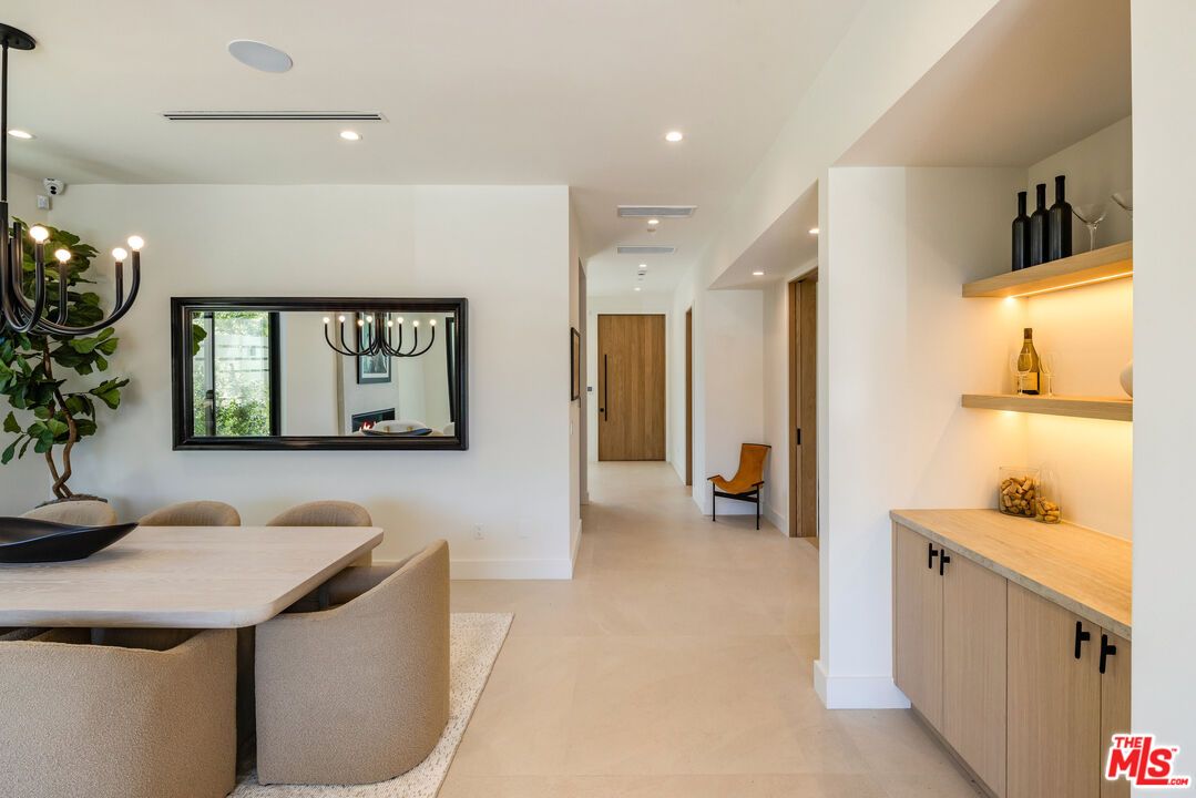 Chandelier, Dining room, Interior, Recessed Lighting