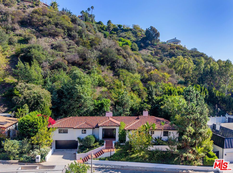 Exterior, Facade, Spanish Mediterranean