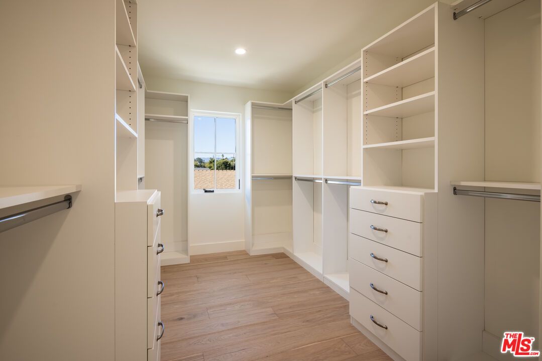 Interior, Recessed Lighting, Walk-in Closets, Wood Texture Flooring