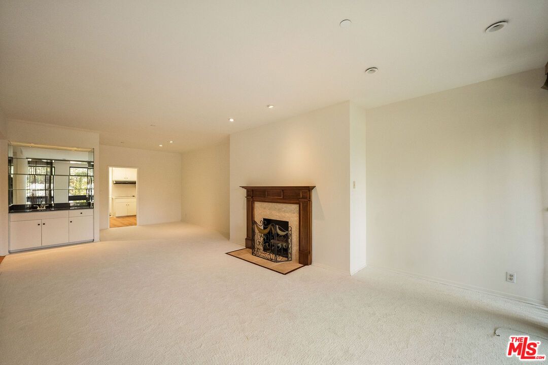 Empty room, Fireplace, Interior, Recessed Lighting