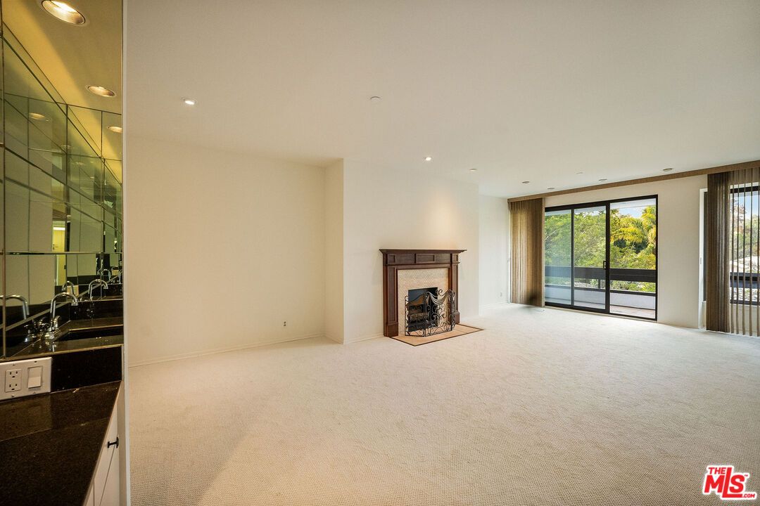Empty room, Fireplace, Interior, Recessed Lighting