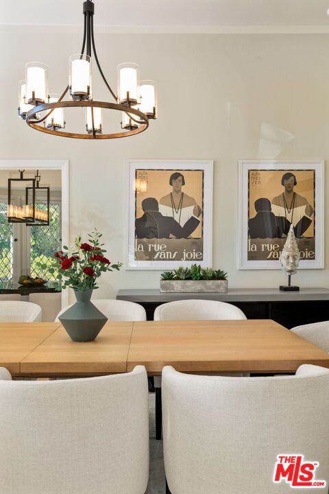 Chandelier, Dining room, Interior