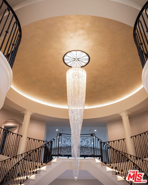 Chandelier, Interior, Recessed Lighting