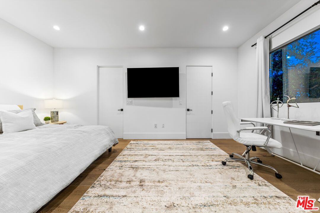 Bedroom, Home Office, Interior, Recessed Lighting, Wood Texture Flooring