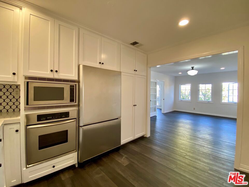Empty room, Interior, Kitchen, Recessed Lighting, Wood Texture Flooring