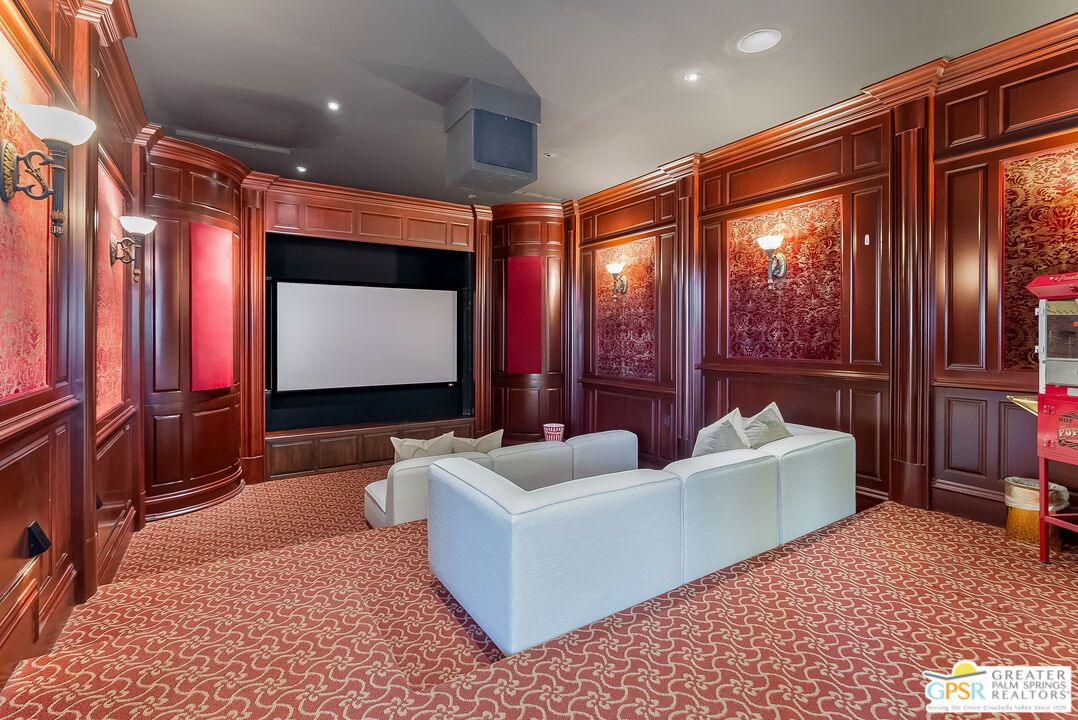 Interior, Projection Screen, Recessed Lighting, Theatre Room
