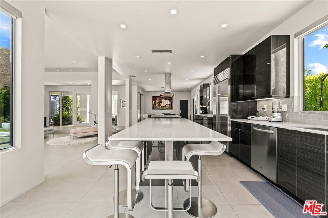 Dining room, Interior, Kitchen, Recessed Lighting, Stainless Steel Appliances, Water