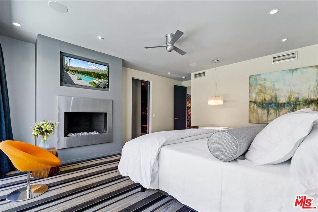 Bedroom, Fireplace, Interior, Pendant Lights, Recessed Lighting