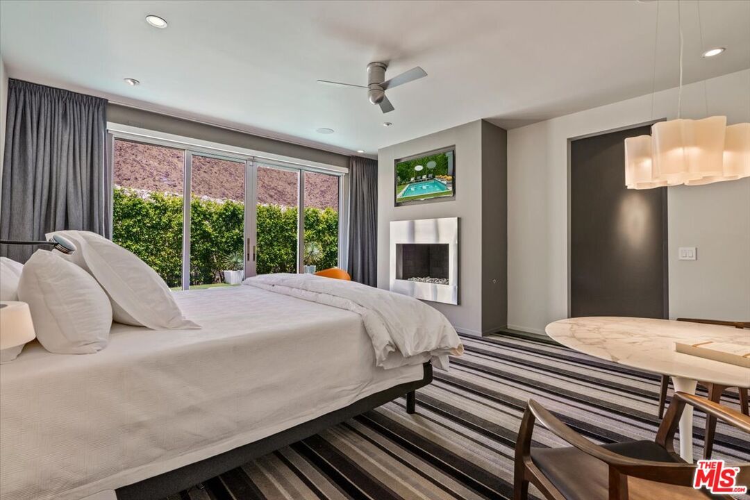 Bedroom, Fireplace, Interior, Pendant Lights, Recessed Lighting