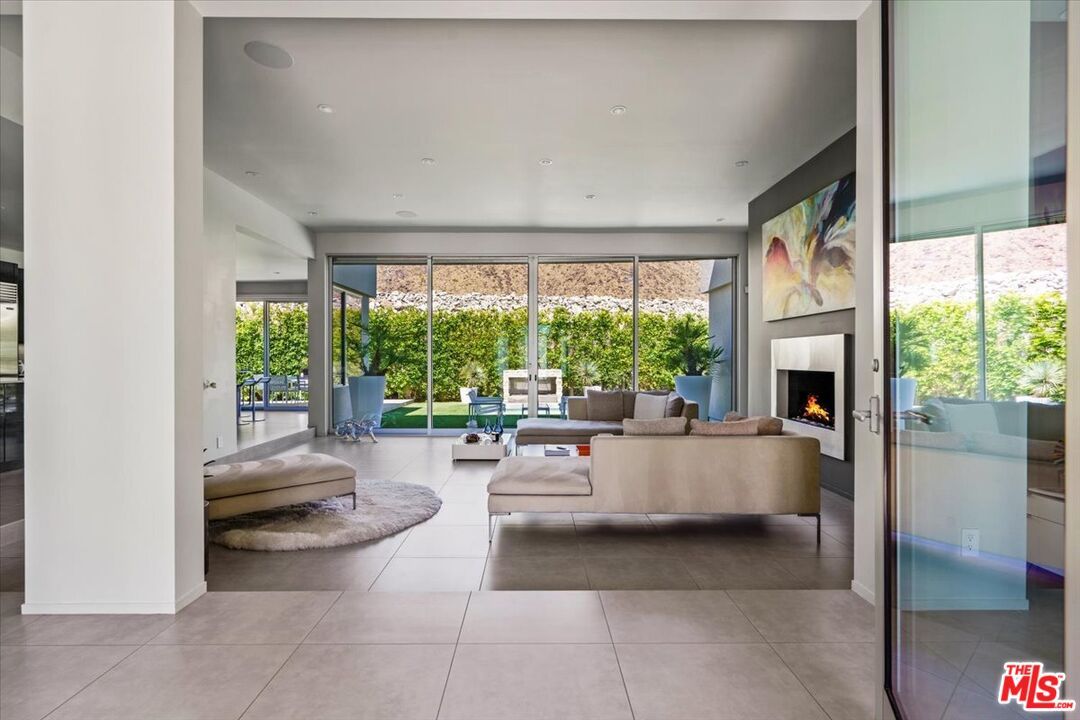 Fireplace, Interior, Living room, Recessed Lighting