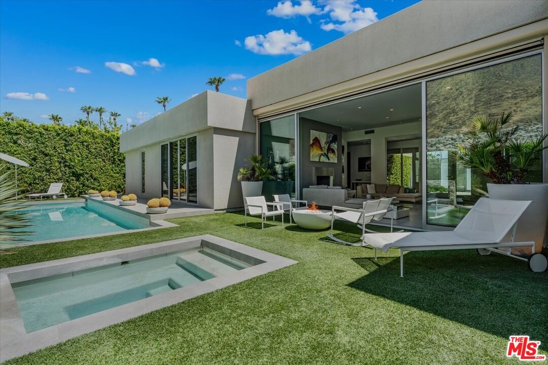 Backyard, Exterior, Pool