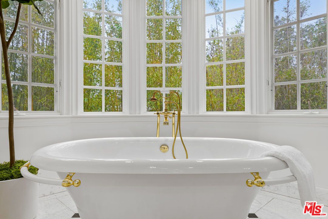 Bathroom, Free Standing Baths, Interior, Marble