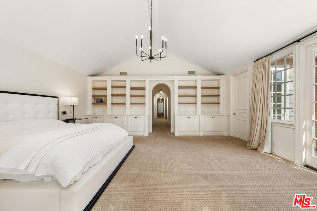 Bedroom, Interior, Pendant Lights