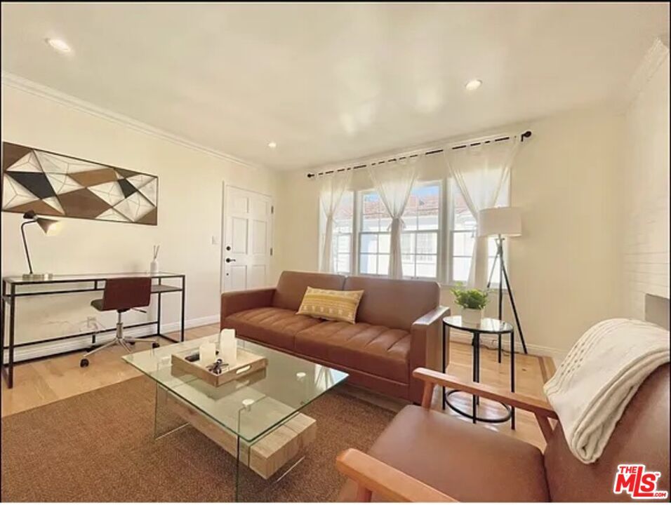 Home Office, Interior, Living room, Recessed Lighting, Wood Texture Flooring