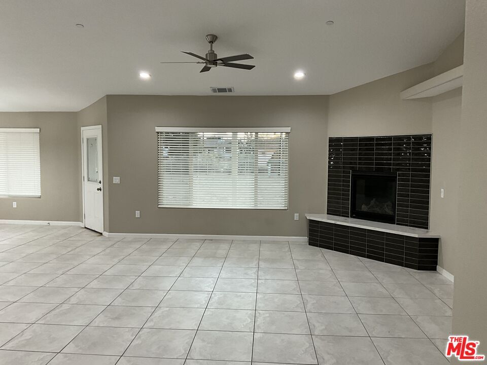Empty room, Fireplace, Interior, Recessed Lighting