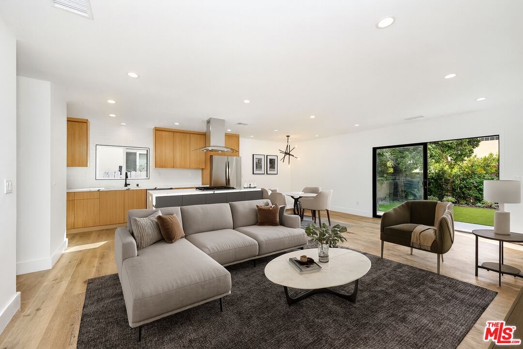 Dining room, Interior, Kitchen, Living room, Pendant Lights, Recessed Lighting, Wood Texture Flooring