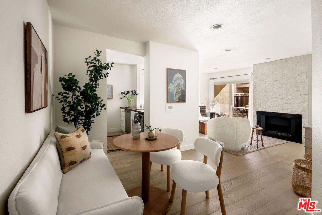 Fireplace, Interior, Recessed Lighting, Wood Texture Flooring
