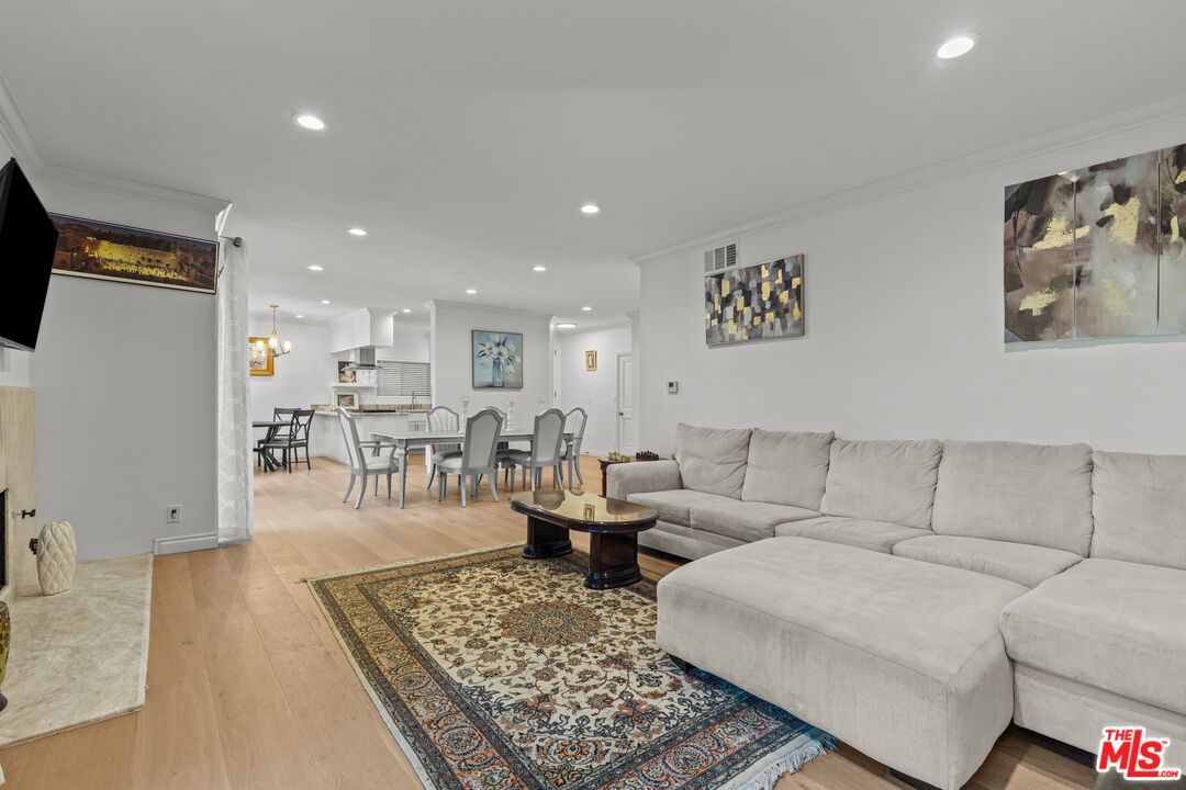 Chandelier, Dining room, Interior, Kitchen, Living room, Pendant Lights, Recessed Lighting, Wood Texture Flooring