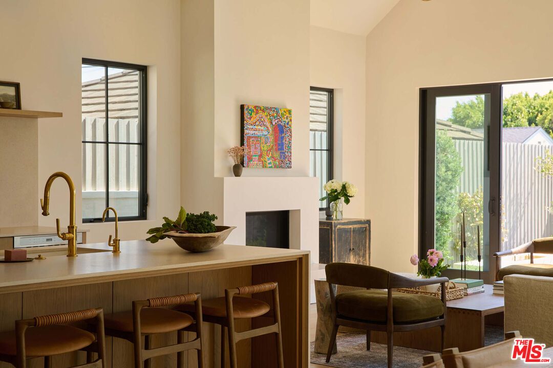 Fireplace, Interior, Kitchen