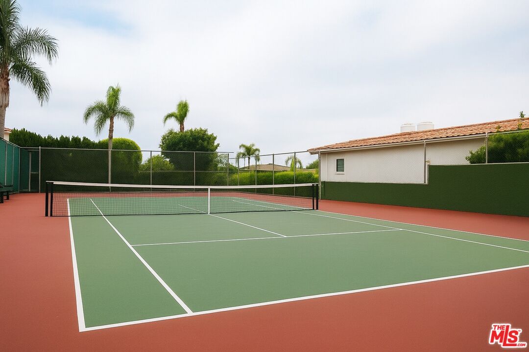 Exterior, Tennis Courts