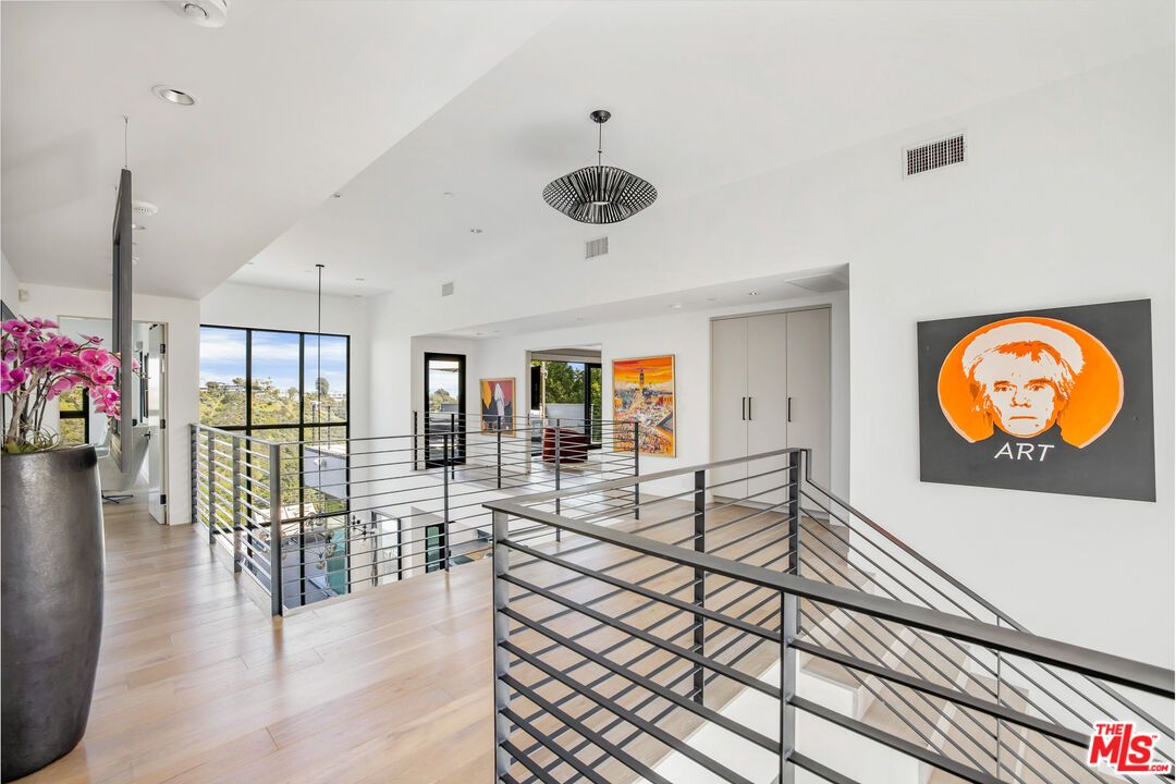 Interior, Pendant Lights, Recessed Lighting, Wood Texture Flooring