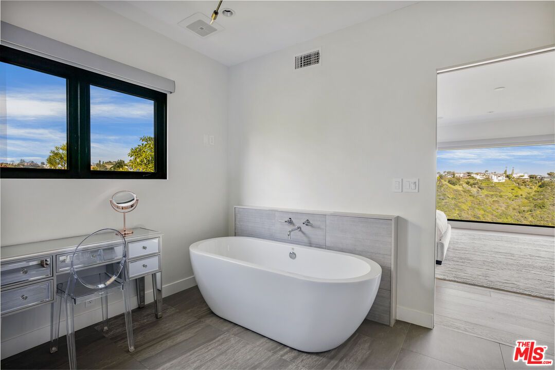 Bathroom, Free Standing Baths, Interior, Recessed Lighting, Wood Texture Flooring