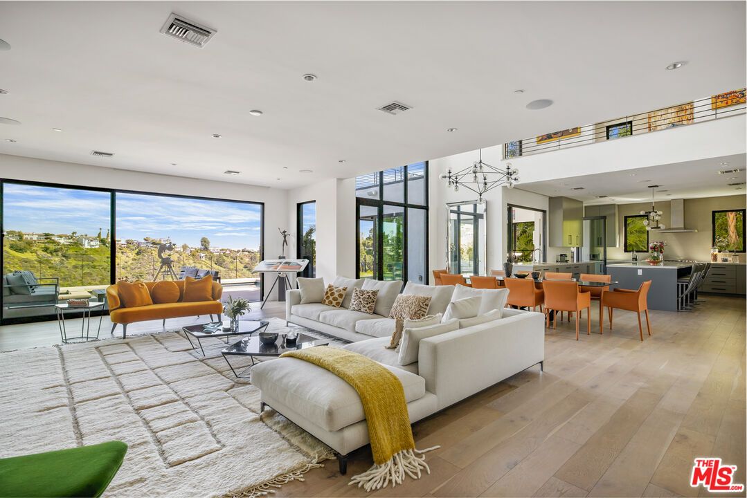 Dining room, Interior, Living room, Pendant Lights, Recessed Lighting, Wood Texture Flooring