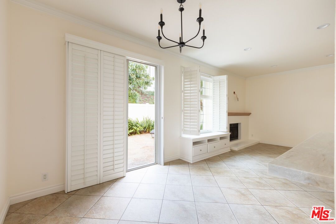 Chandelier, Empty room, Fireplace, Interior, Recessed Lighting