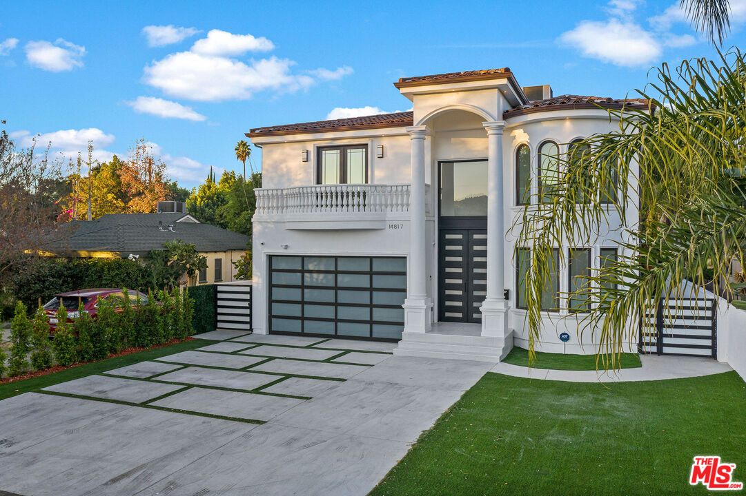 Attached, Backyard, Exterior, Facade, Mediterranean