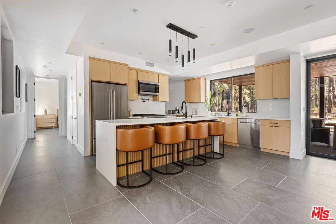 Interior, Kitchen, Pendant Lights, Recessed Lighting, Stainless Steel Appliances