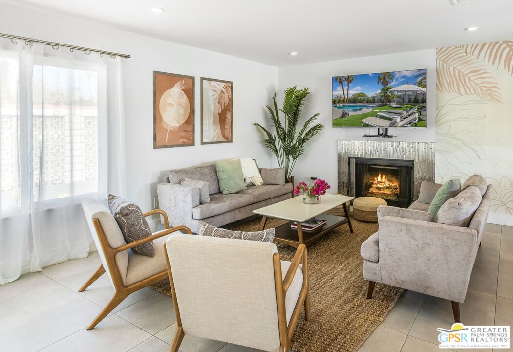 Fireplace, Interior, Living room, Recessed Lighting