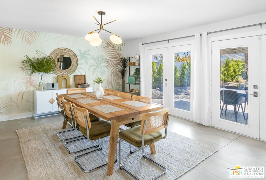 Dining room, Interior, Pendant Lights