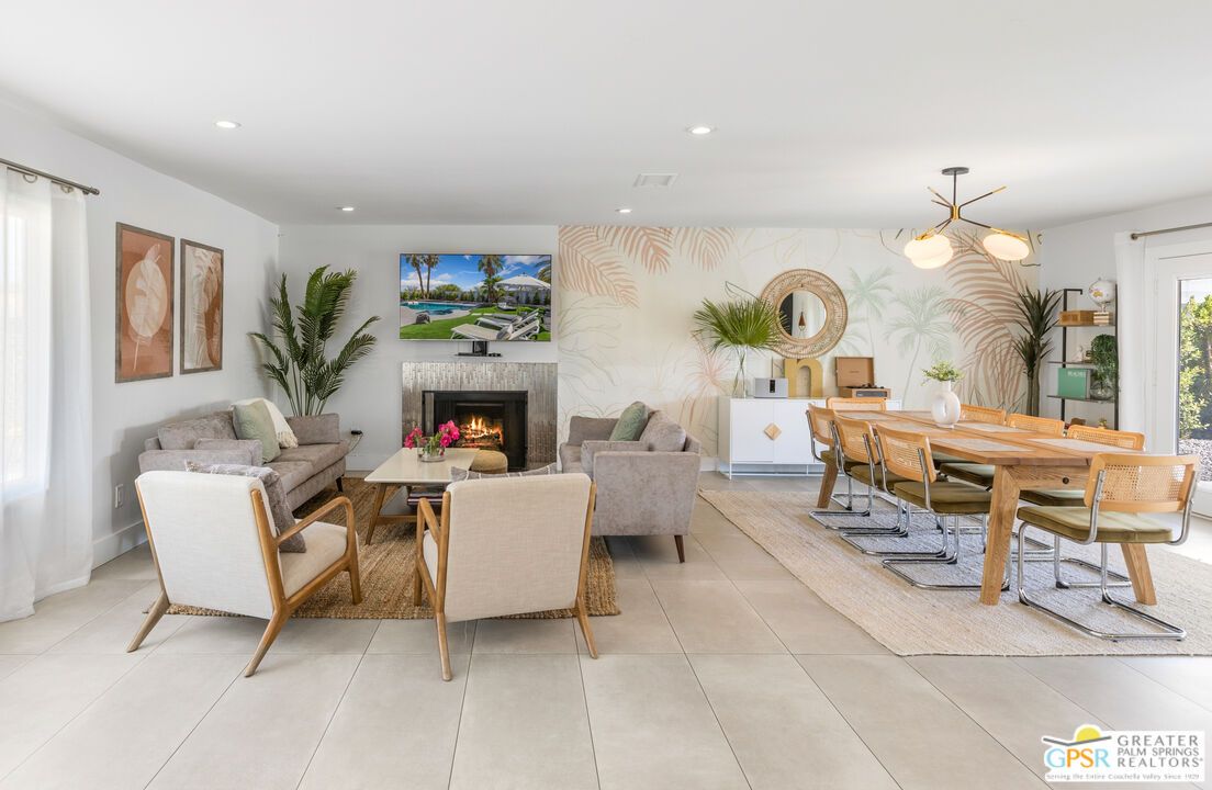 Dining room, Fireplace, Interior, Living room, Pendant Lights, Recessed Lighting