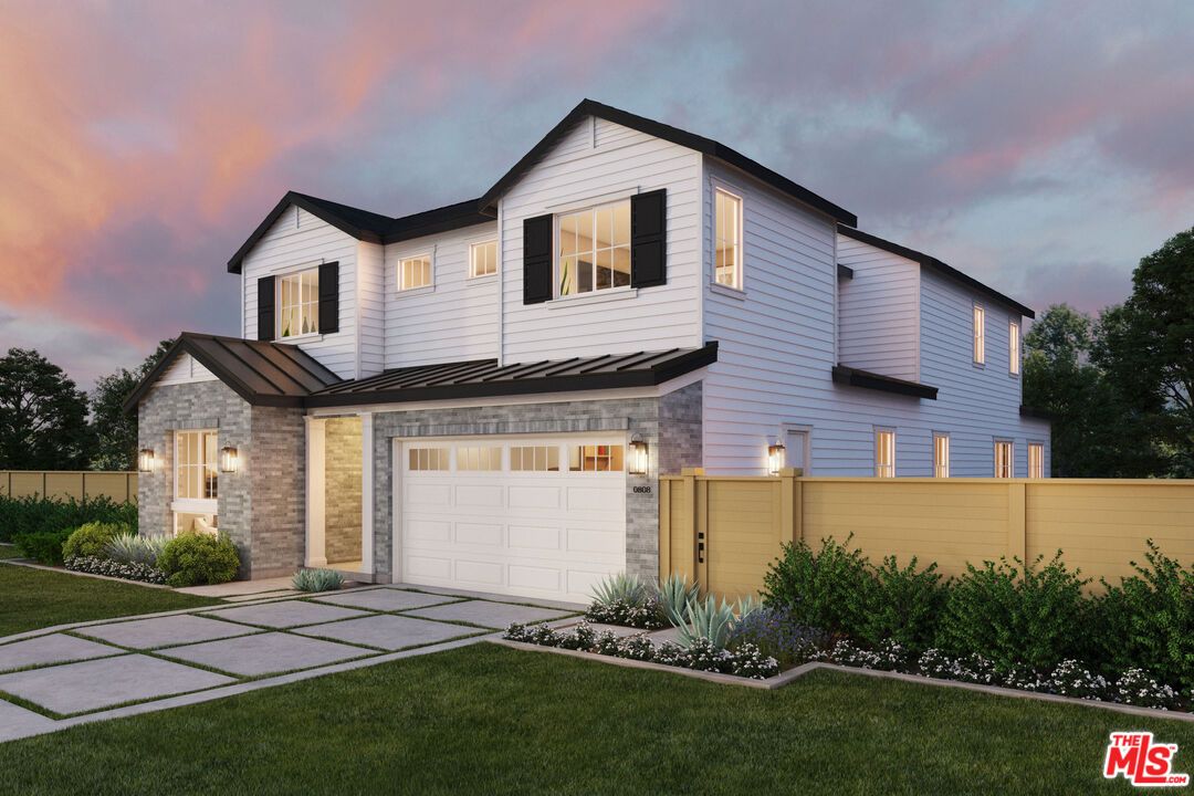 Attached, Exterior, Facade, Farmhouse