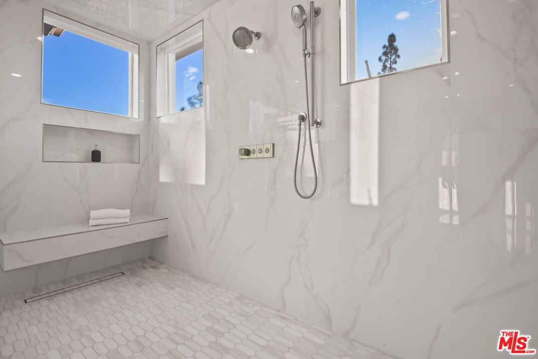 Bathroom, Interior, Marble Walls, Recessed Lighting