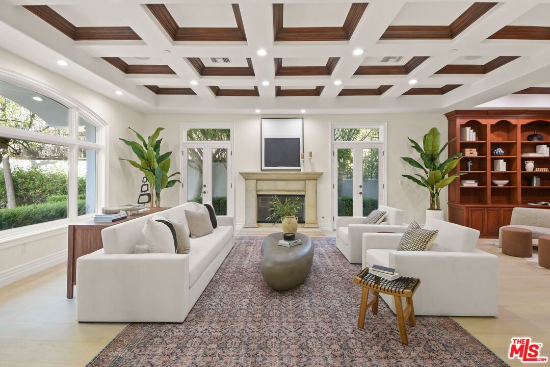 Fireplace, Interior, Living room, Recessed Lighting