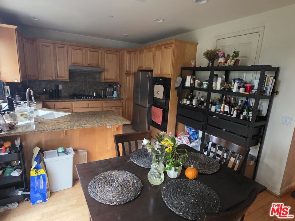 Dining room, Interior, Kitchen, Recessed Lighting, Wood Texture Flooring