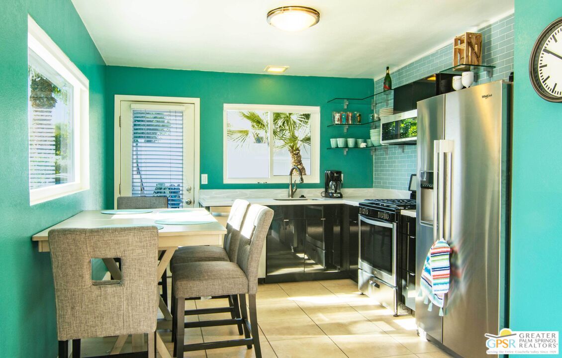 Dining room, Interior, Kitchen, Stainless Steel Appliances