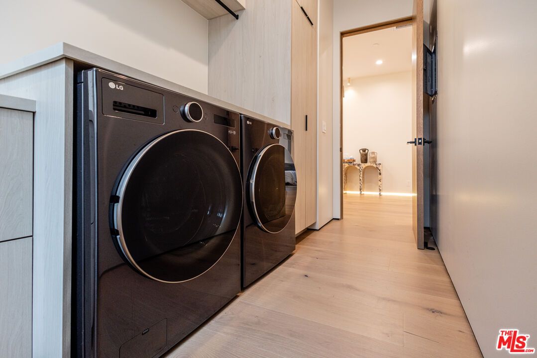 Interior, Recessed Lighting, Utility Closets, Washer, Wood Texture Flooring