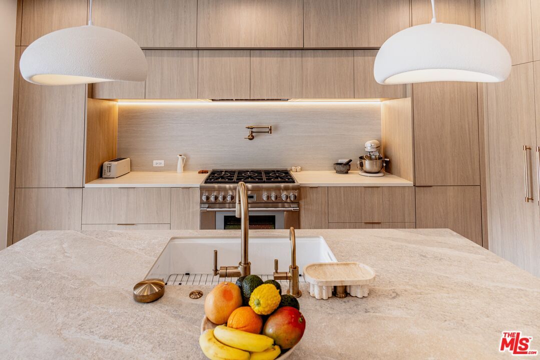 Interior, Kitchen, Pendant Lights, Stainless Steel Appliances
