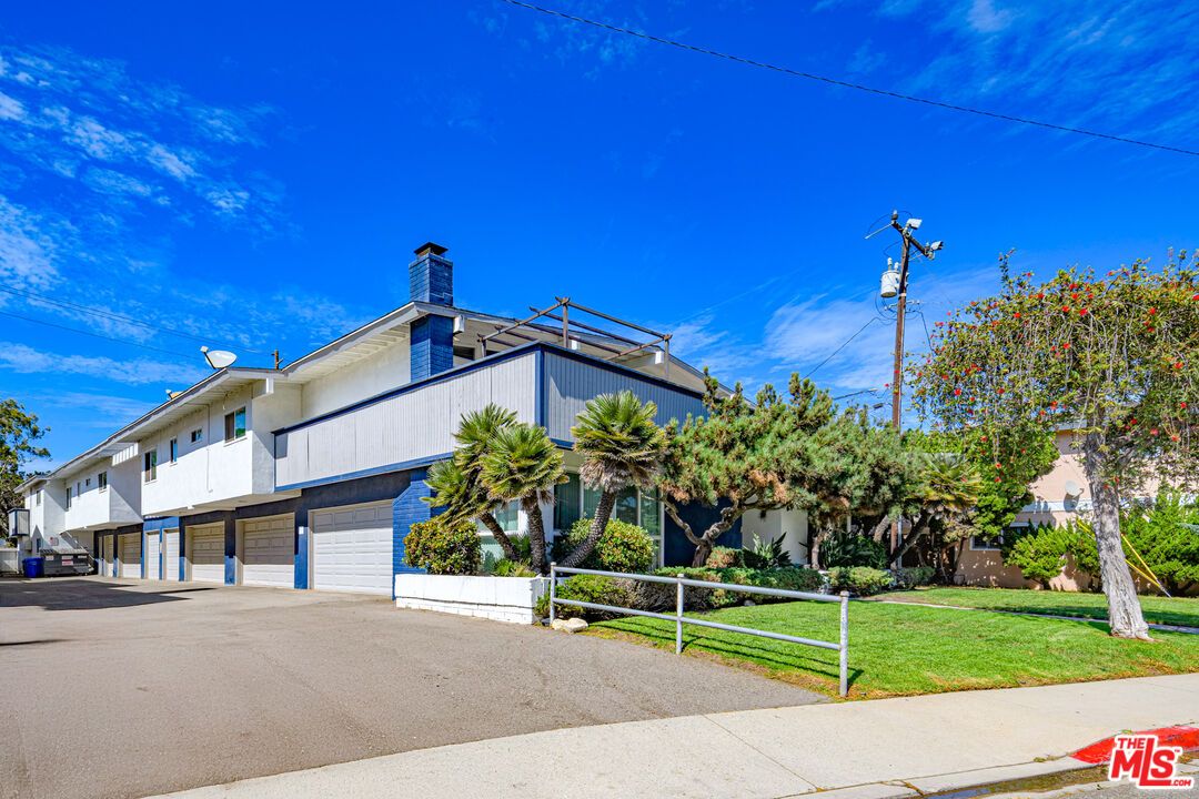 Attached, Backyard, Exterior, Facade, Farmhouse