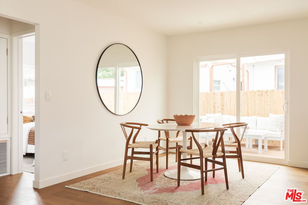 Dining room, Interior, Wood Texture Flooring