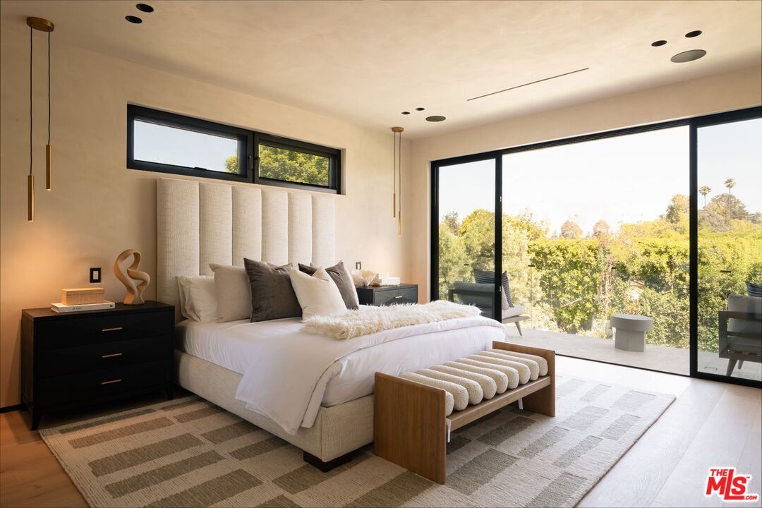 Bedroom, Interior, Pendant Lights, Recessed Lighting, Wood Texture Flooring