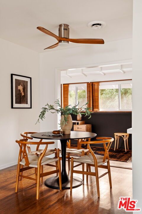 Dining room, Interior, Wood Texture Flooring