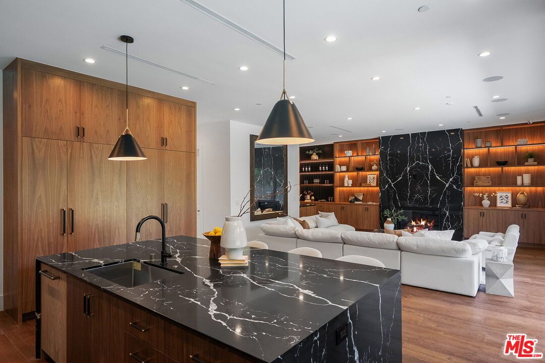 Fireplace, Interior, Kitchen, Living room, Marble Walls, Pendant Lights, Recessed Lighting, Wood Texture Flooring