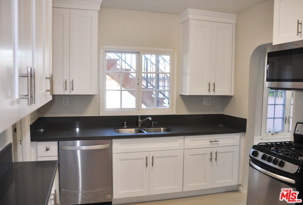 Interior, Kitchen, Stainless Steel Appliances