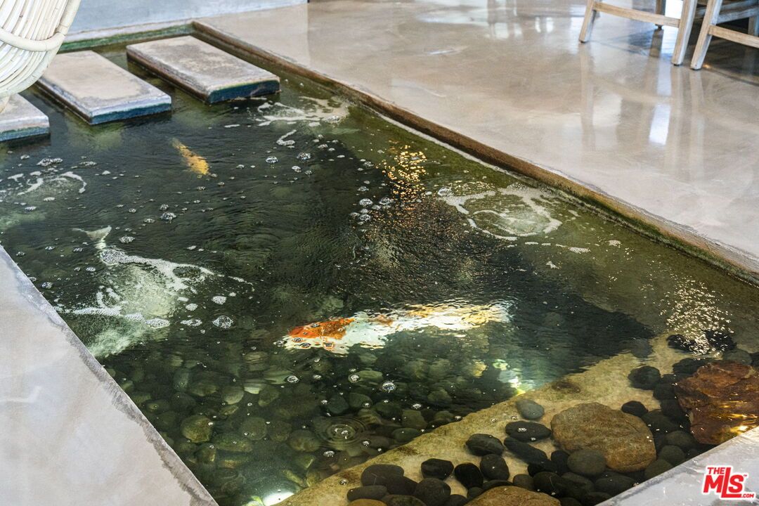 Exterior, Pool, Water