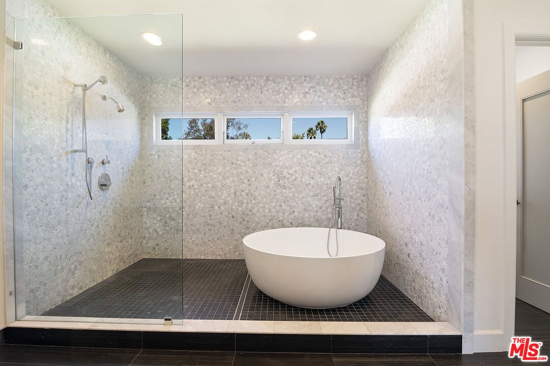 Bathroom, Free Standing Baths, Glass Shower, Interior, Recessed Lighting